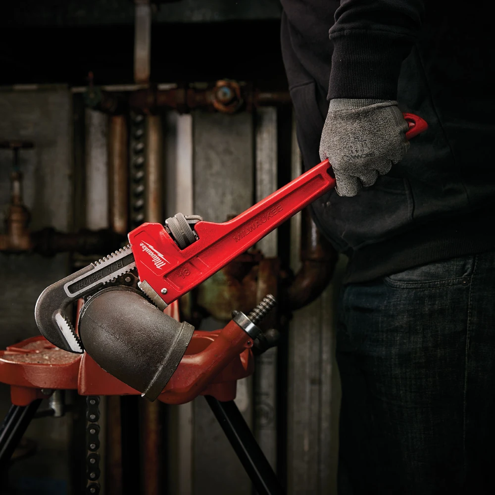 Llave para tubos de acero 18" Milwaukee 48-22-7118