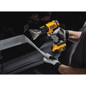 Pistola de Calor Inalambrica con 2 Boquillas 20V MAX Dewalt Dce530b