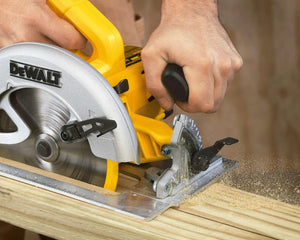Sierra Circular Dewalt DWE575-B3