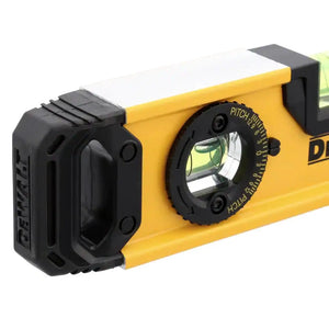 Nivel torpedo de 9" DeWalt Dwht43003