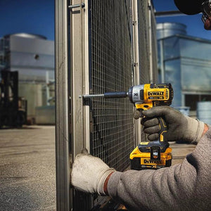 Llave de Impacto Inalambrica 3/8€˜€™ 20V MAX DeWalt DCF890B