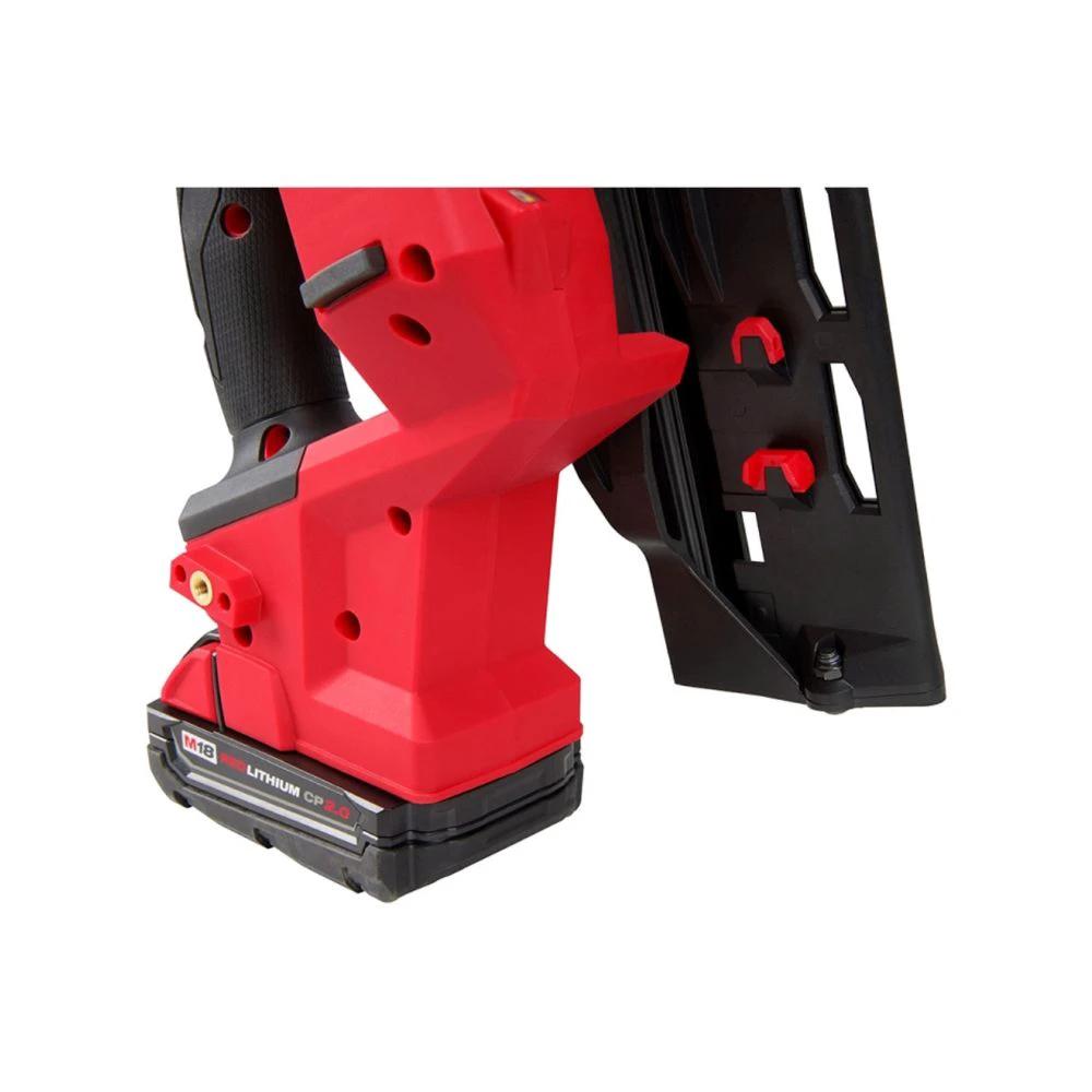 Clavadora de acabado en ángulo calibre 16 M18 FUEL Milwaukee 2841-21CT