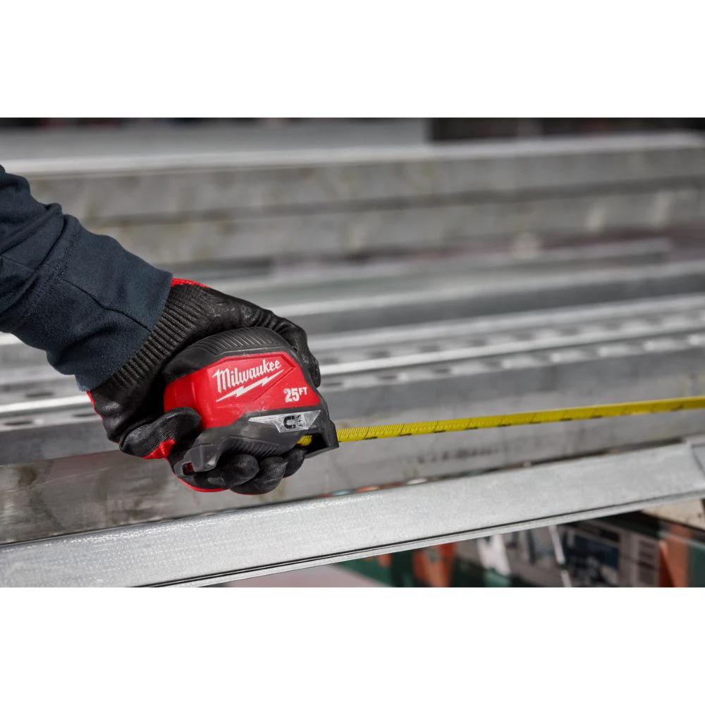 Cinta métrica magnética de 8 m/26 pies Milwaukee 48-22-1026M