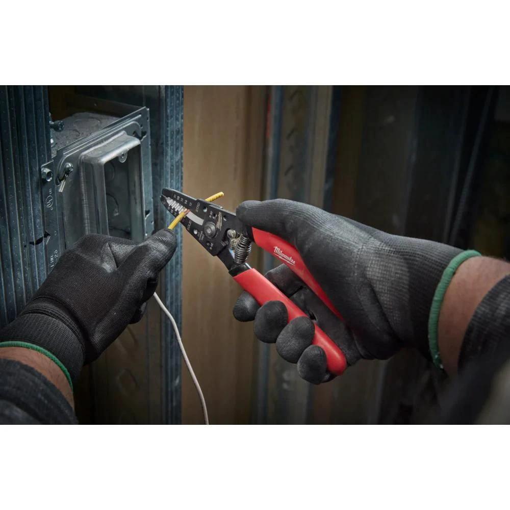Pelacables/cortador de cables de 7-1/8" Milwaukee 48-22-6109