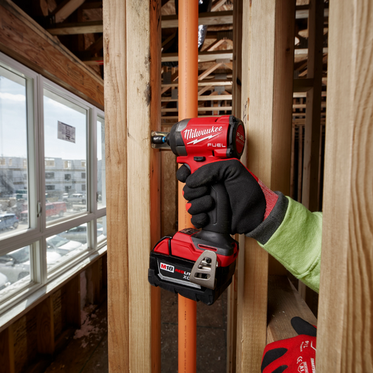 Atornillador de impacto hexagonal M18 FUEL de 1/4" Milwaukee 2953-20