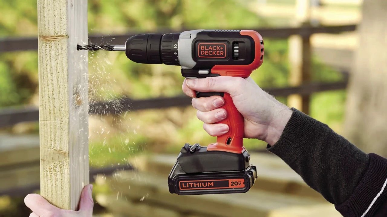 Taladro/destornillador 20v Black and Decker BCD702C1-B3