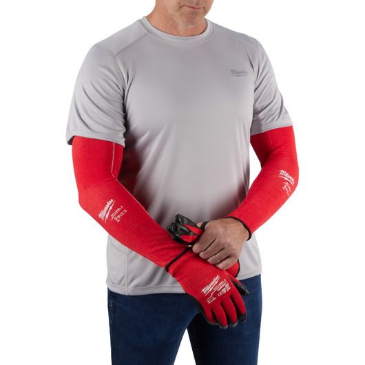 Mangas protectoras resistentes de 16", rojas, elasticas en 4 direcciones, corte 3 Milwaukee 48-73-9030