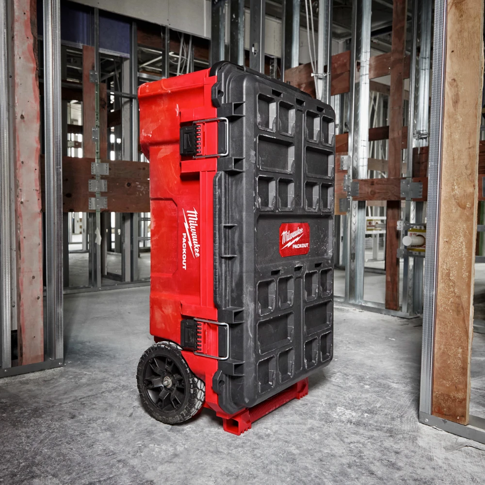 Caja de herramientas con ruedas PACKOUT Milwaukee 48-22-8428