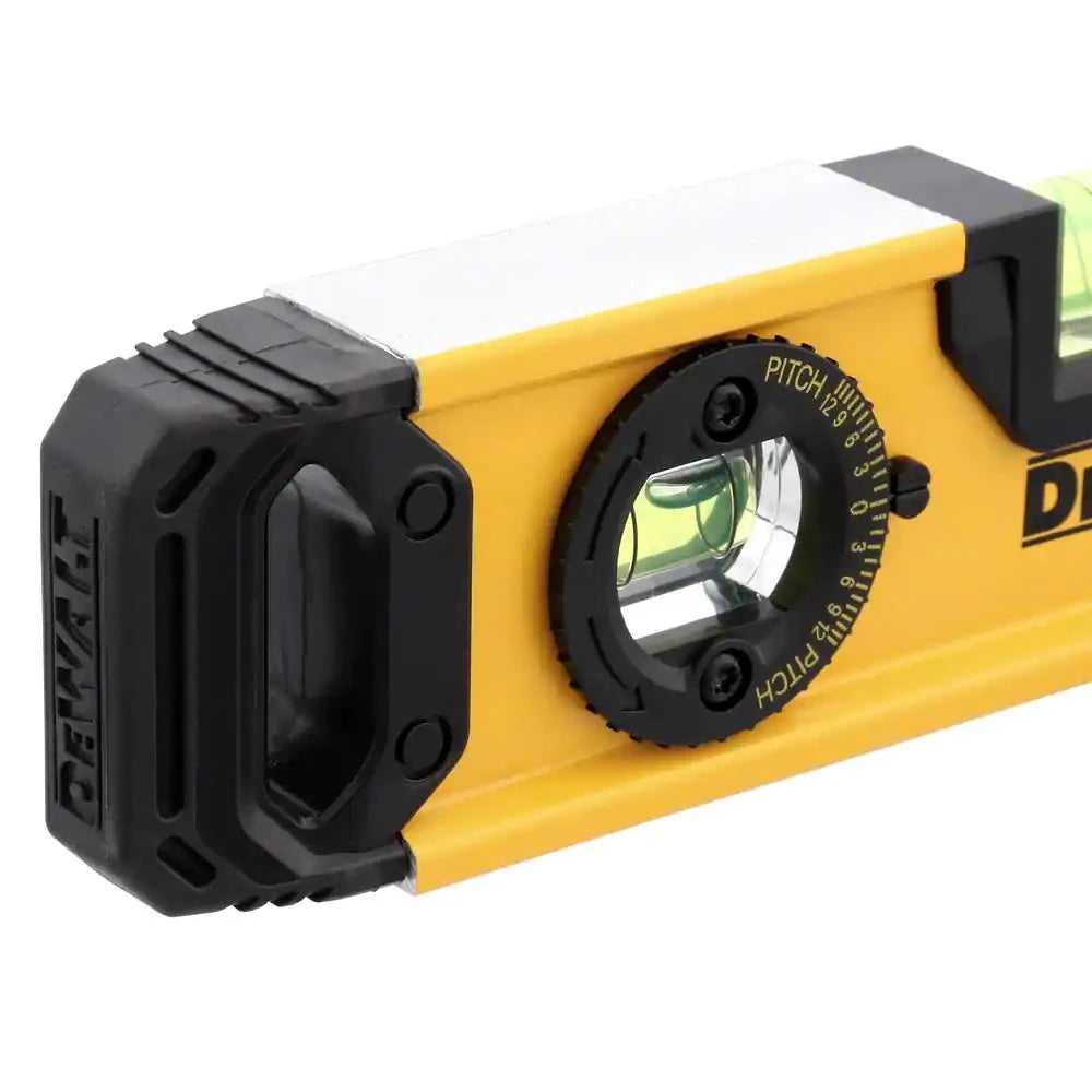 Nivel torpedo de 9" DeWalt Dwht43003
